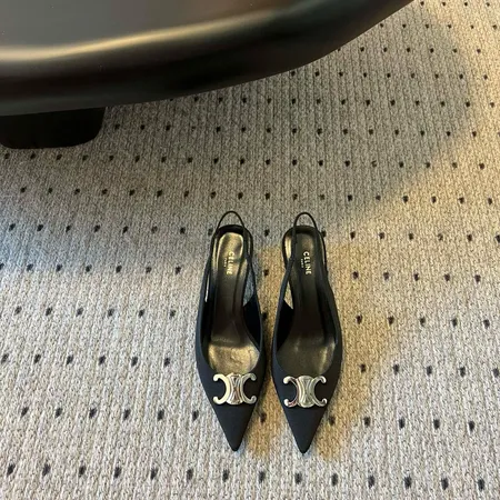 セリーヌ サンダル