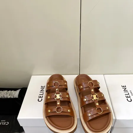 セリーヌ スリッパ