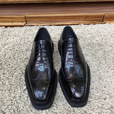 プラダ ビジネスシューズ