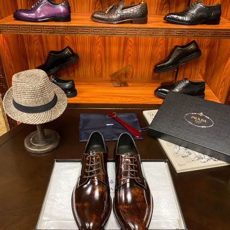 プラダ ビジネスシューズ