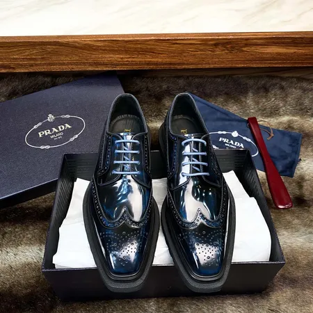 プラダ ビジネスシューズ