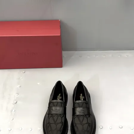 ヴァレンティノ ビジネスシューズ