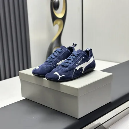 バレンシアガ カジュアルシューズ