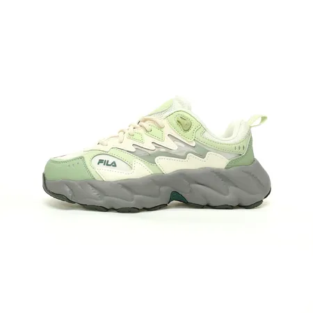 フィラ スニーカー