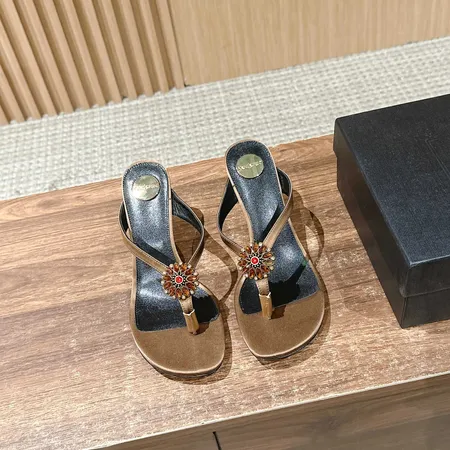 イブサンローラン サンダル