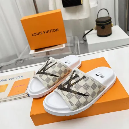 ルイヴィトン スリッパ