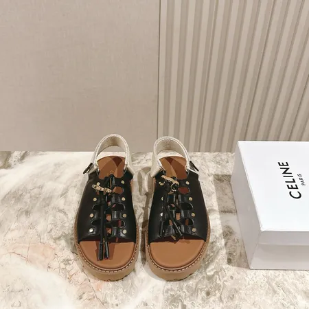 セリーヌ サンダル