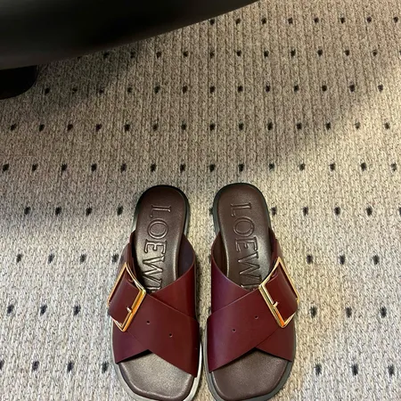 ロエベ スリッパ