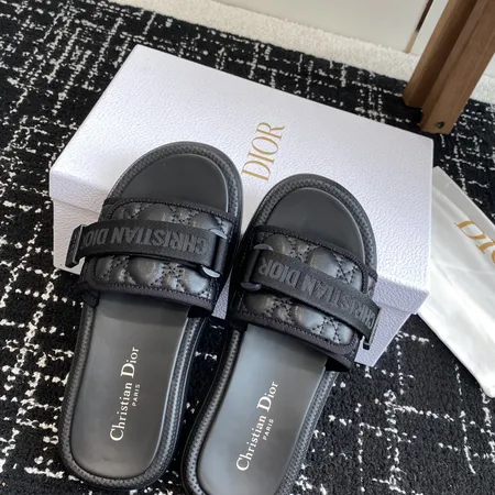 ディオール スリッパ