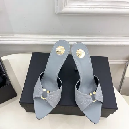 イブサンローラン サンダル