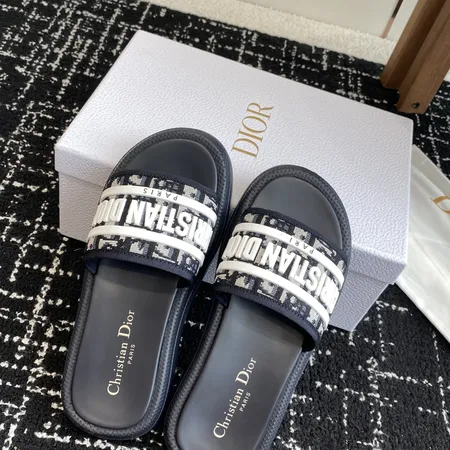 ディオール スリッパ