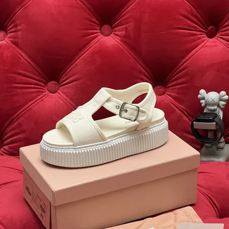 ミュウミュウ サンダル