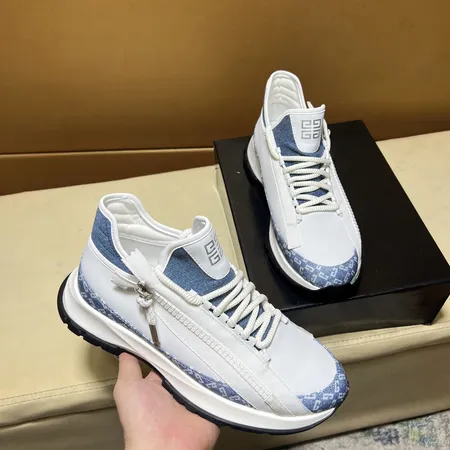 ジバンシィ カジュアルシューズ