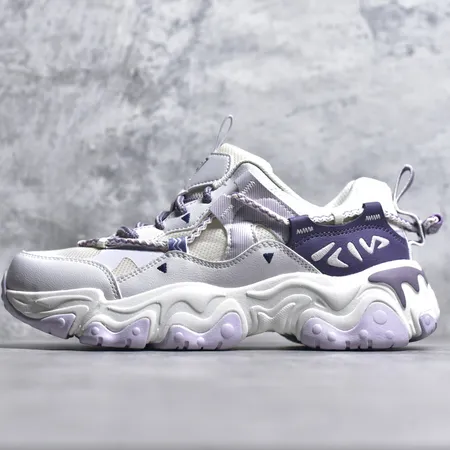 フィラ スニーカー