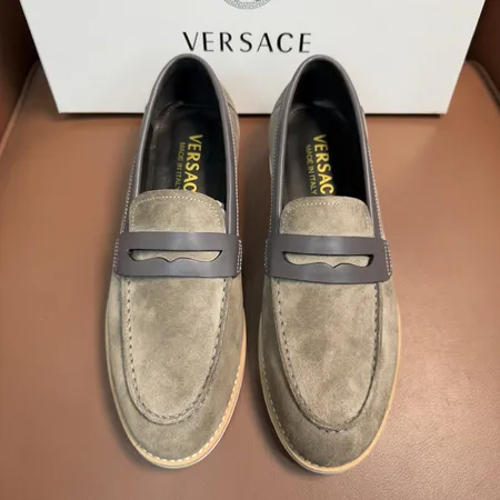 ヴェルサーチ カジュアルシューズ