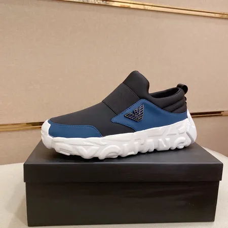 アルマーニ カジュアルシューズ