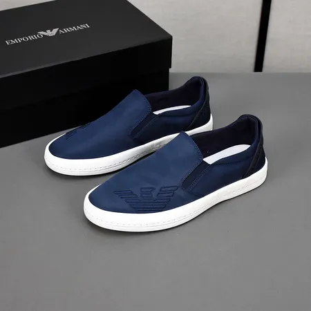 アルマーニ カジュアルシューズ