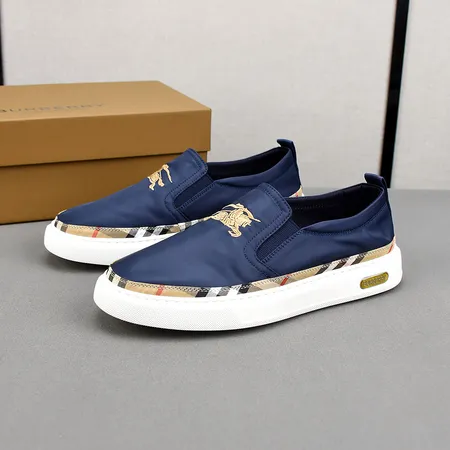 バーバリー ス カジュアルシューズ