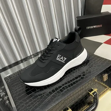 アルマーニ カジュアルシューズ