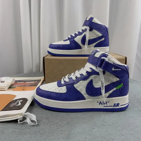 ルイヴィトン スニーカー