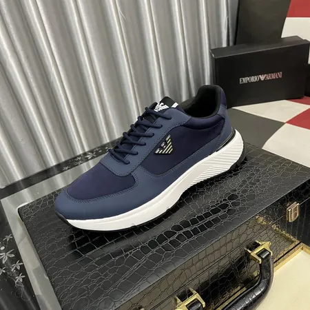 アルマーニ カジュアルシューズ