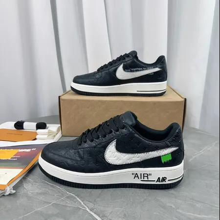 ルイヴィトン スニーカー