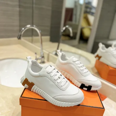 エルメス スニーカー