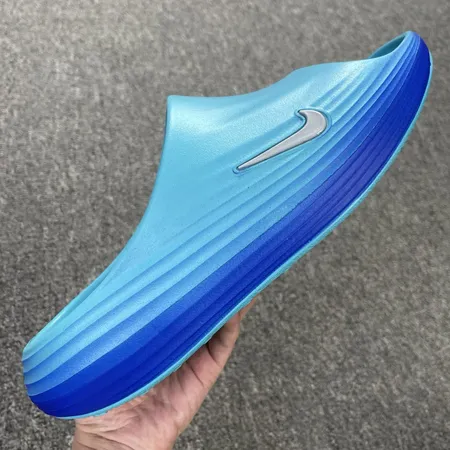 ナイキ スリッパ