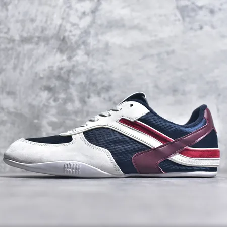 ミュウミュウ スニーカー