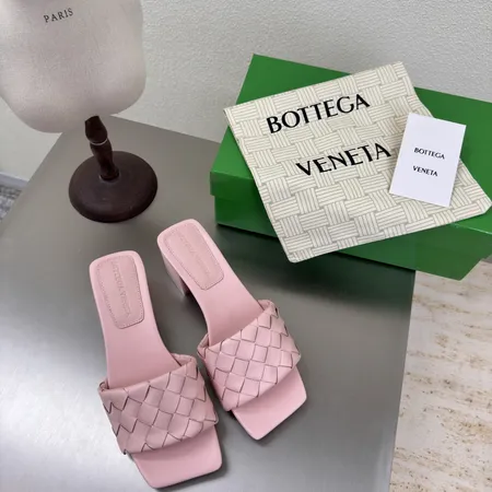 ボッテガ ヴェネタ サンダル