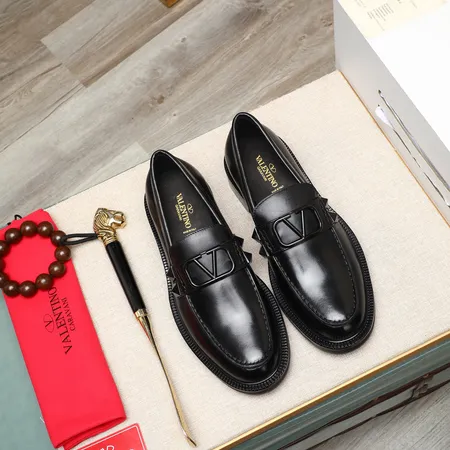 ヴァレンティノ ビジネスシューズ