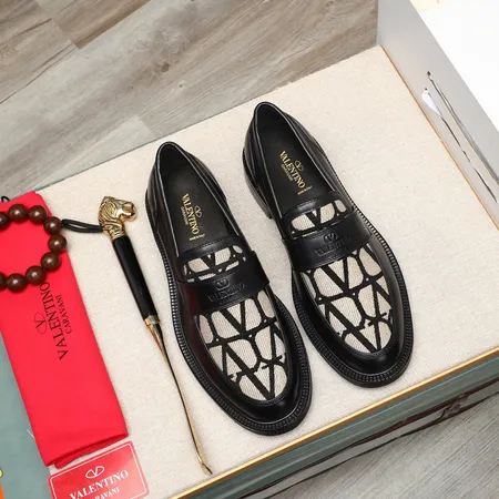 ヴァレンティノ ビジネスシューズ