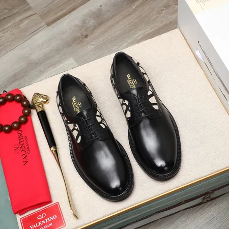ヴァレンティノ ビジネスシューズ