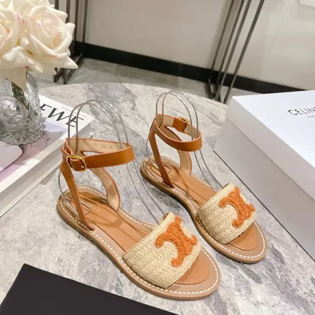 セリーヌ サンダル