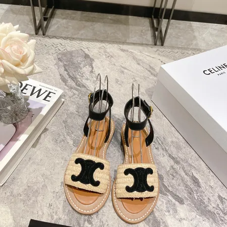 セリーヌ サンダル