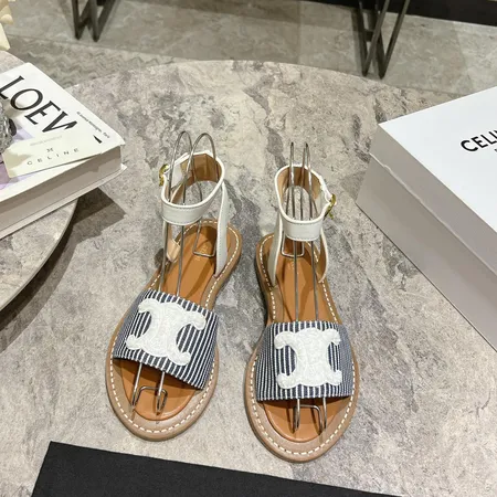 セリーヌ サンダル