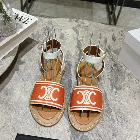 セリーヌ サンダル