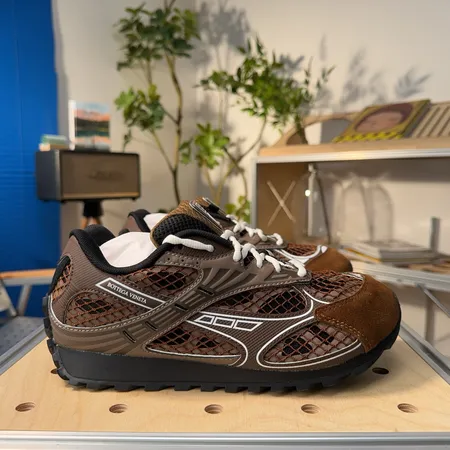 ボッテガ ヴェネタ スニーカー