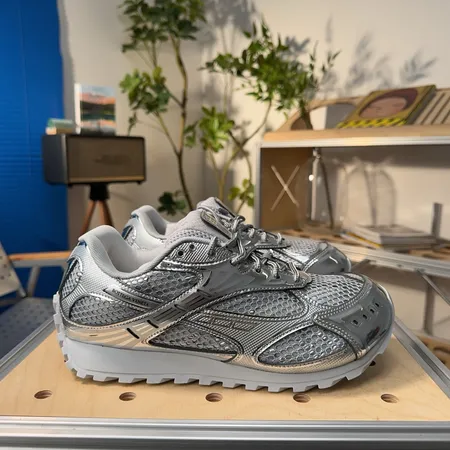 ボッテガ ヴェネタ スニーカー