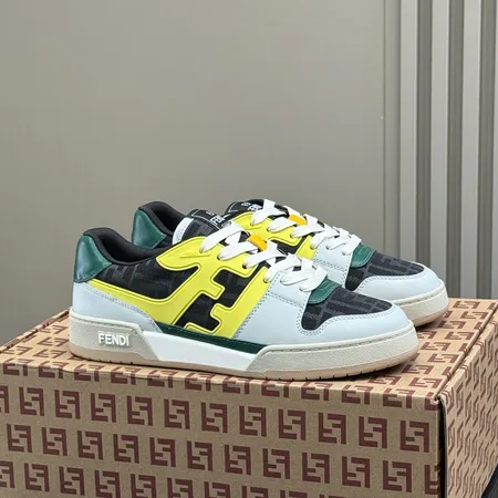 フェンディ カジュアルシューズ