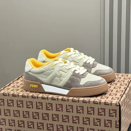 フェンディ カジュアルシューズ