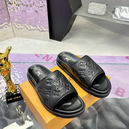 ルイヴィトン スリッパ