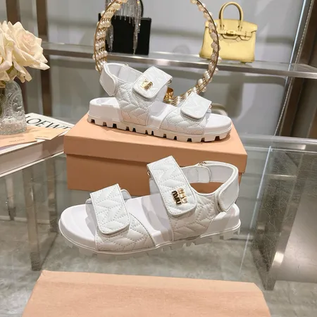 ミュウミュウ サンダル