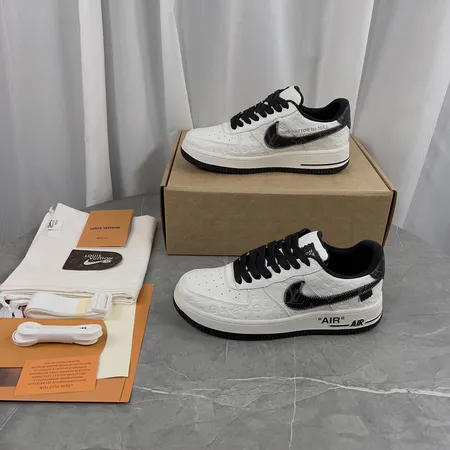 ルイヴィトン スニーカー