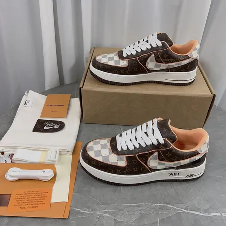 ルイヴィトン スニーカー