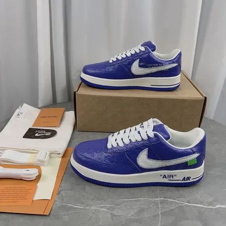 ルイヴィトン スニーカー