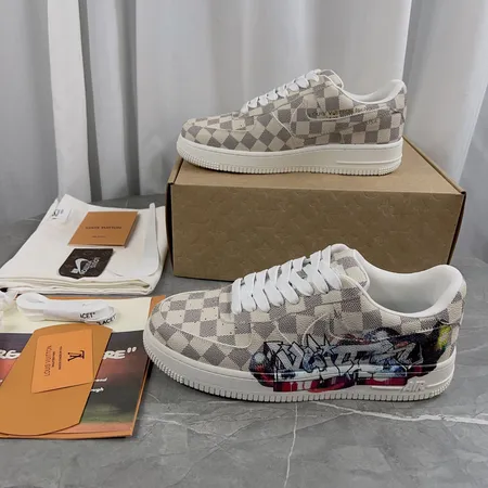 ルイヴィトン スニーカー