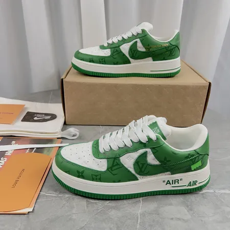 ルイヴィトン スニーカー