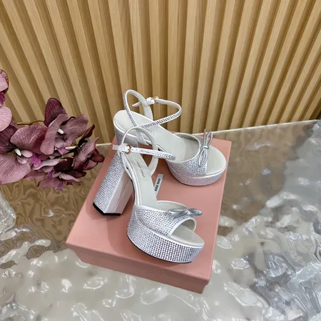 ミュウミュウ サンダル