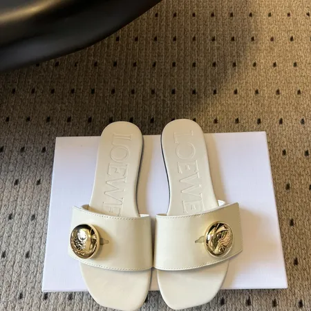 ロエベ スリッパ